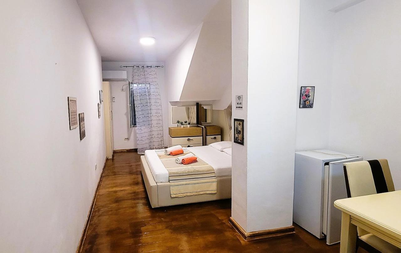 Apartmán Studenti Studio'S Tirana Exteriér fotografie